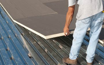 benefits of insulating Gilberdyke flat roofing
